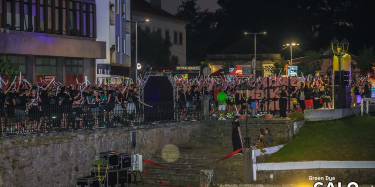 Galo Night Run: Triunfos de Stevens de Sá e Yseult Van Vyve