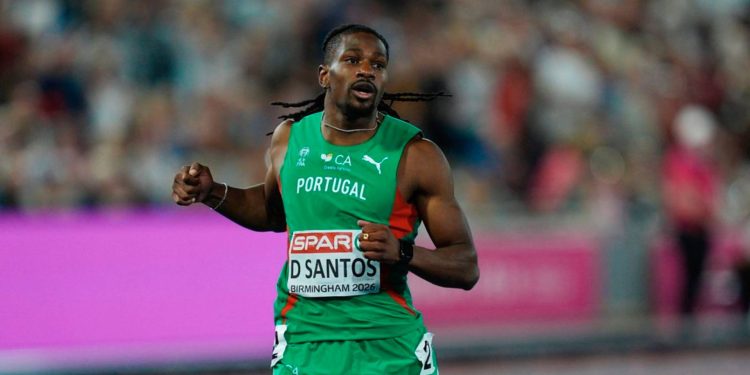 Europeu de Birmingham: Delvis Santos é sexto na final dos 200 m