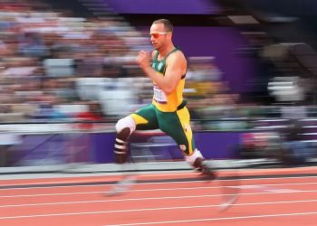 Oscar Pistorius com vida e emprego longe das competições olímpicas