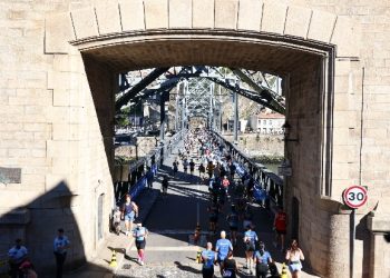 Continuam internados em dois hospitais, cinco atletas que participaram na Meia Maratona do Porto