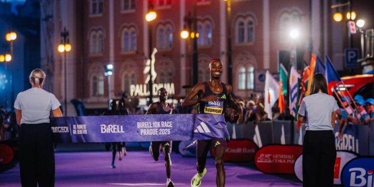 Espanhol Rodrigue Kwizera vence 10 km noturnos de Praga com recorde nacional