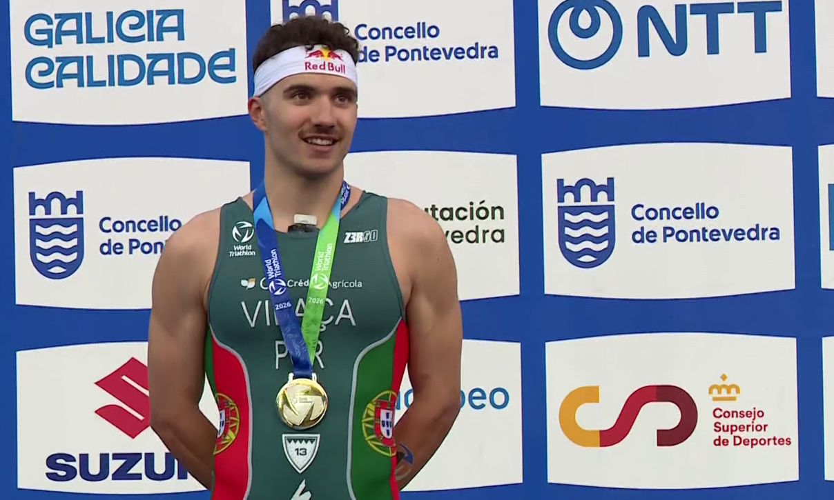 Vasco Vilaça é campeão mundial de triatlo em Pontevedra e faz história