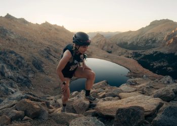 Ultramaratonista de montanha canadiana Kalie McCrystal está desaparecida nos Alpes Suíços